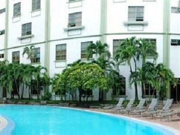 Holiday Hotel Phnom Penh Esterno foto