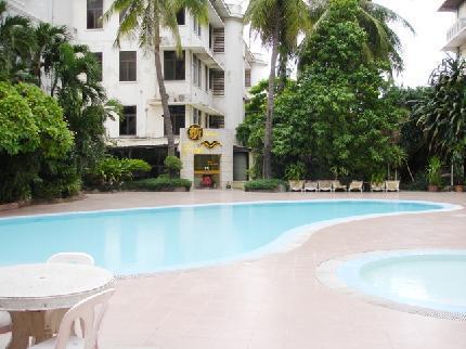 Holiday Hotel Phnom Penh Esterno foto